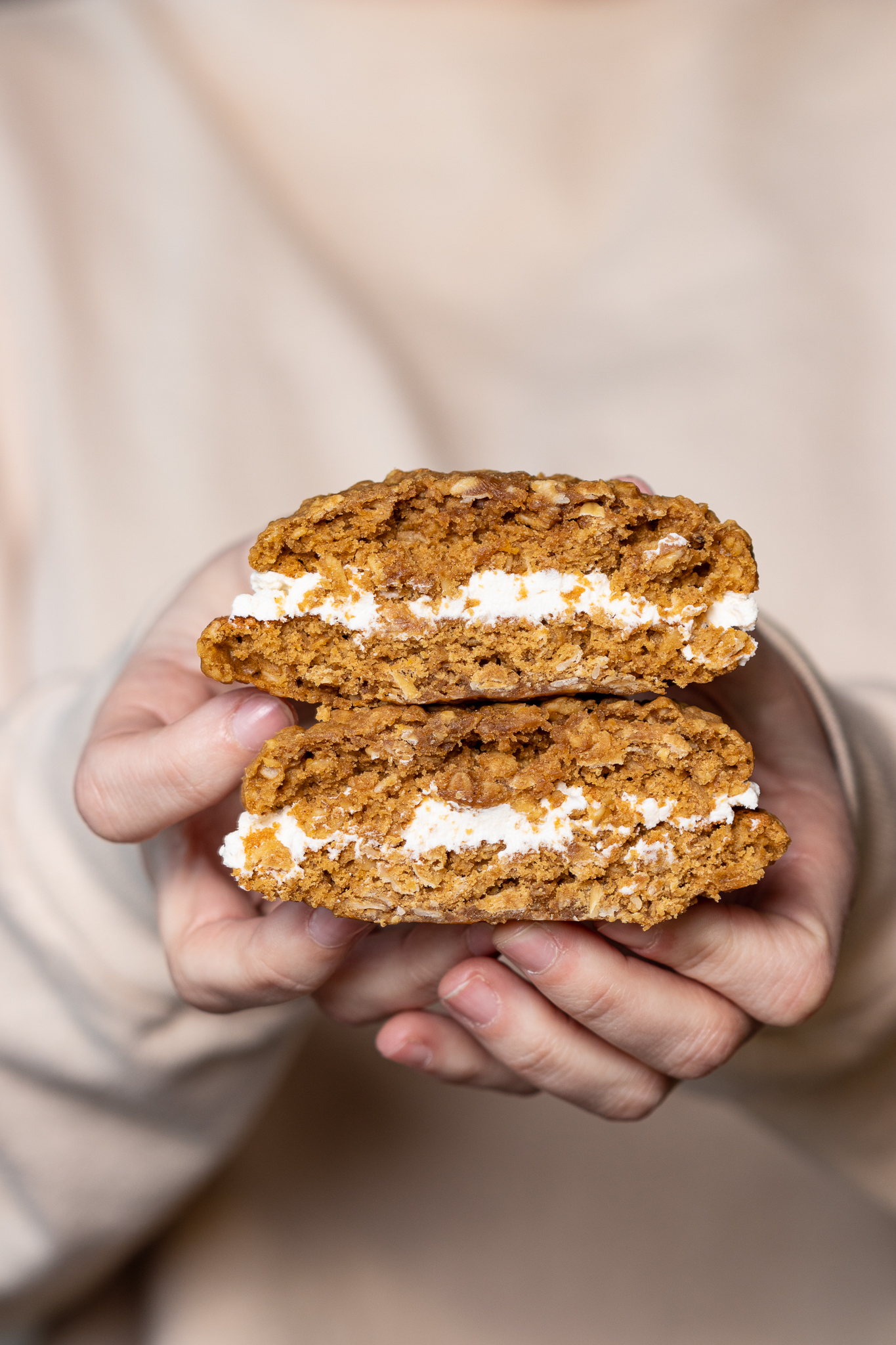 Inside of oatmeal cream pie