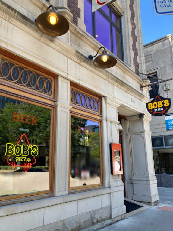 exterior of Bob's Pizza in Evanston neighborhood of Chicago